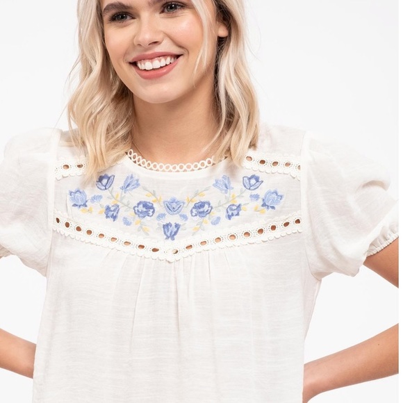 LILY- in Ivory - Picture 2 of 9